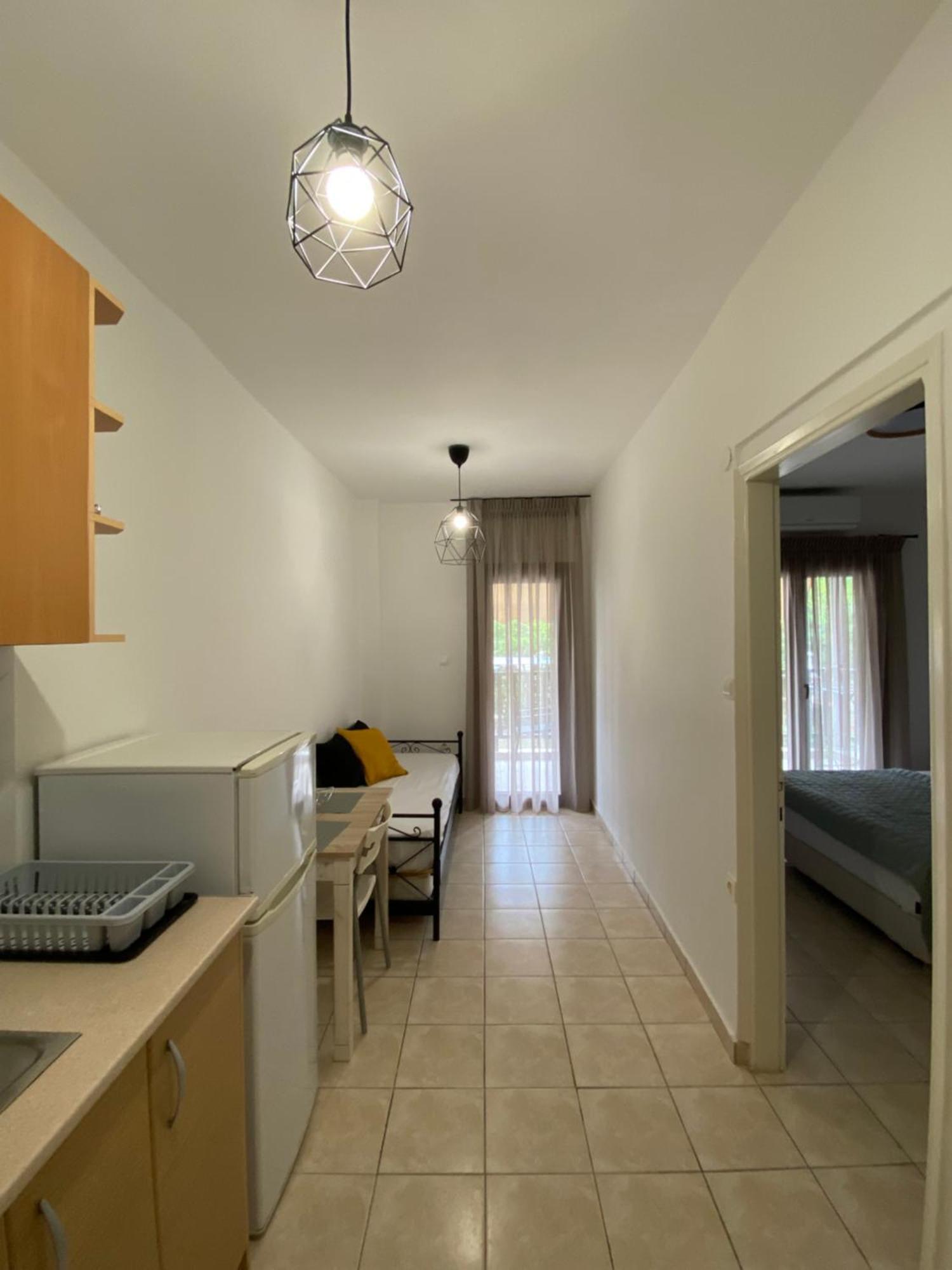 Georgoudi Apartments Никити Экстерьер фото